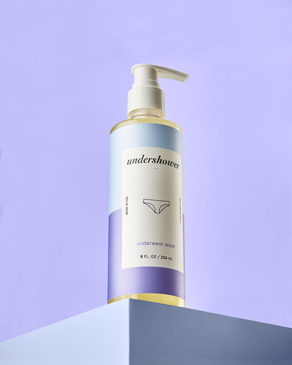Jabón suave para lavar Ropa Interior c/dispensador. 8 fl Oz.